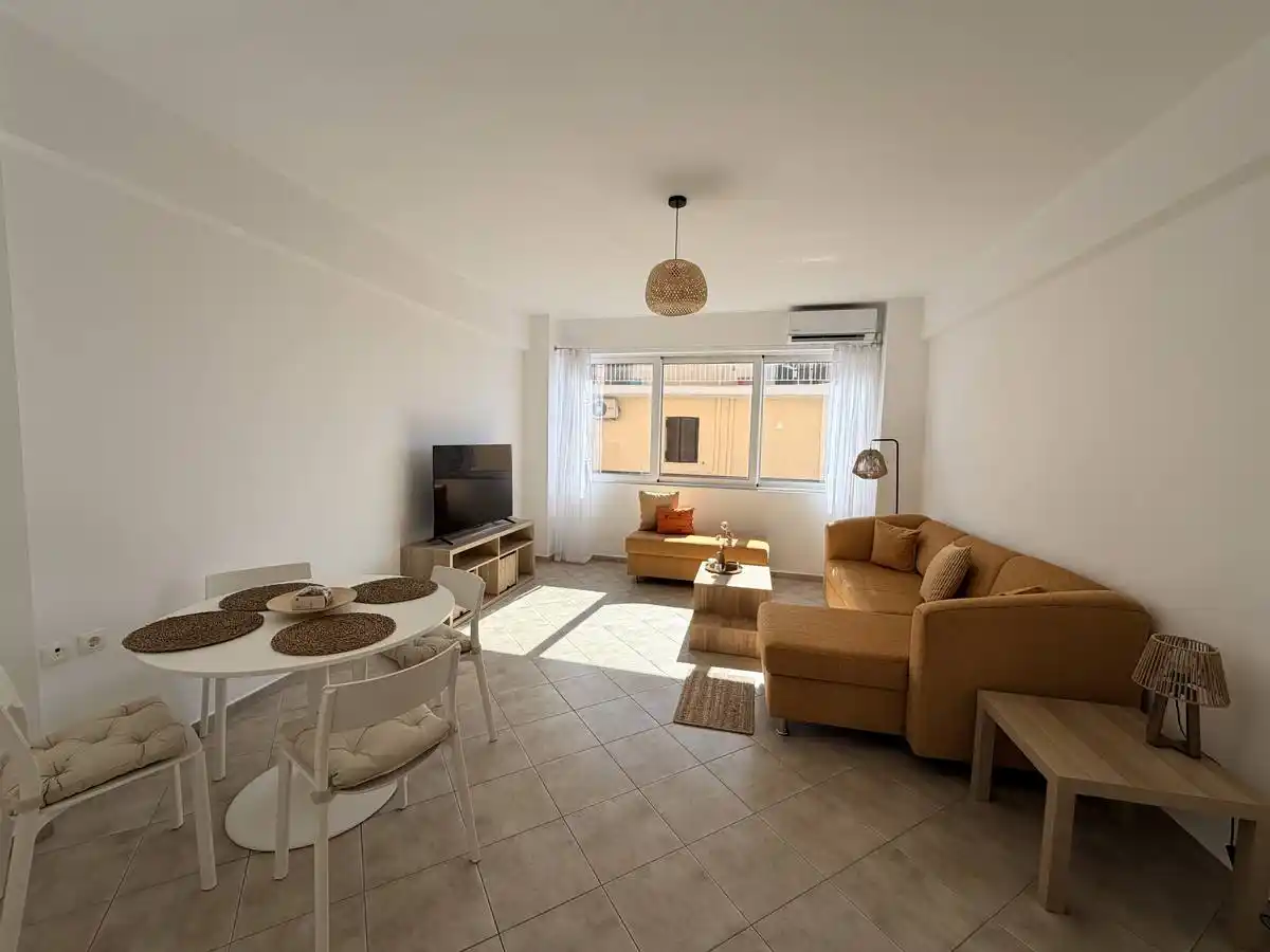 Living Room 4